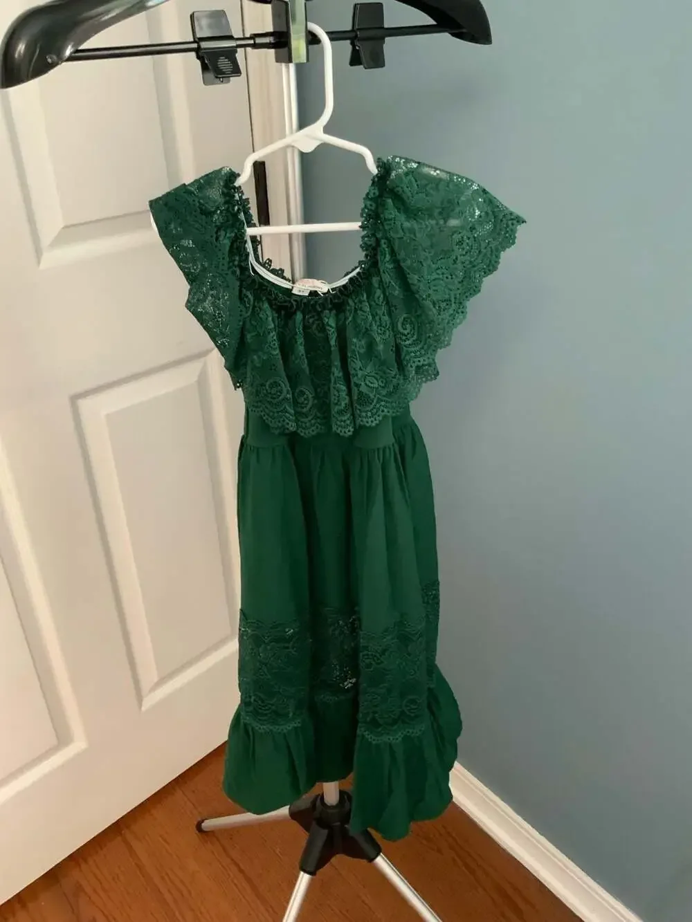 Lily's Blossoms Dress Size 3T Green Lace Off Shoulder Ruffle